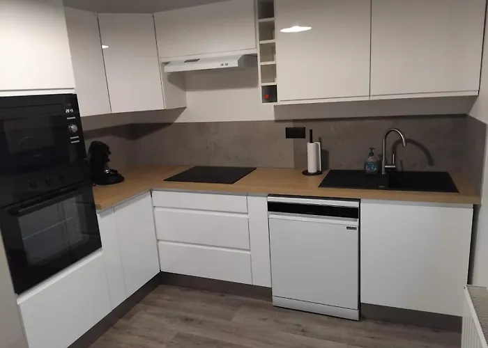 Fanfan à Proximité Du Circuit Des 24h Du Mans * Mulsanne